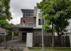 Biệt thự Riviera Cove ven sông bán