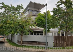 Cho thuê villa Riviera Cove Quận 9