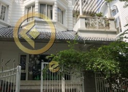 Biệt thự Saigon Pearl view hồ bơi sông Sài Gòn