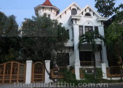 Bán biệt thự 3 mặt tiền 153 Nguyễn Văn Hưởng view công viên đẹp