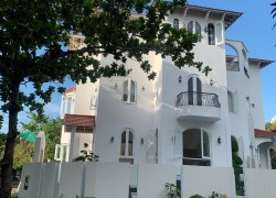 Biệt thự cao cấp Thảo Điền 2 đường Nguyễn Văn Hưởng