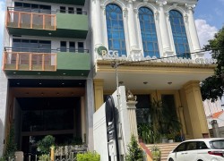 Cho thuê nguyên tòa văn phòng tại 27D Quốc Hương Thảo Điền