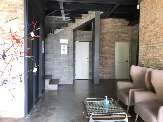 Long description image 1