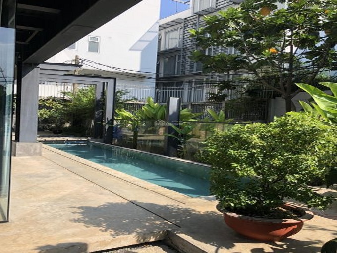 Long description image 1