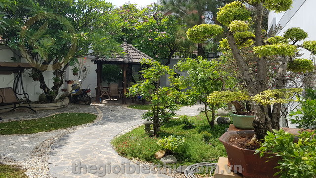 Long description image 1