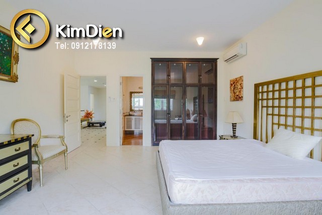 Long description image 1