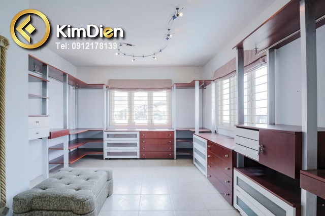 Long description image 1