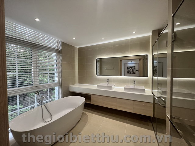 bán villa thảo điền quận 2