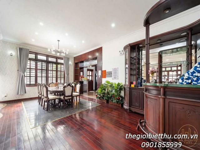 Long description image 1