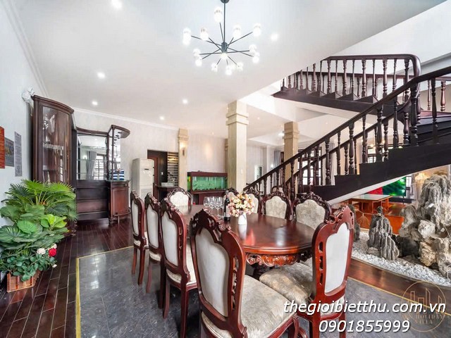 Long description image 1