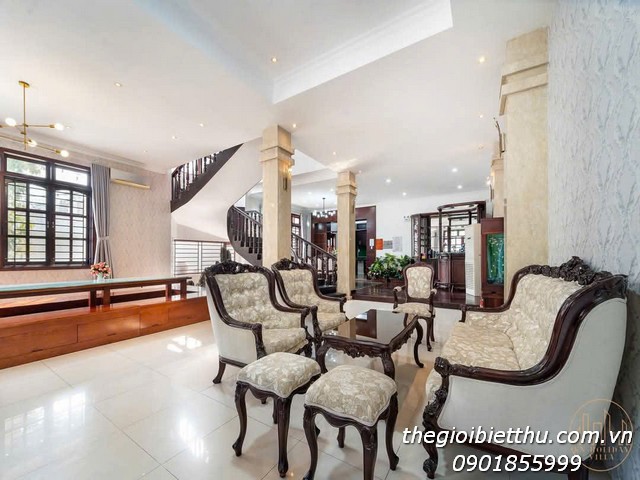 Long description image 1