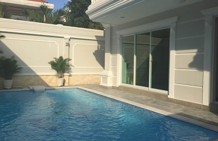 Long description image 1