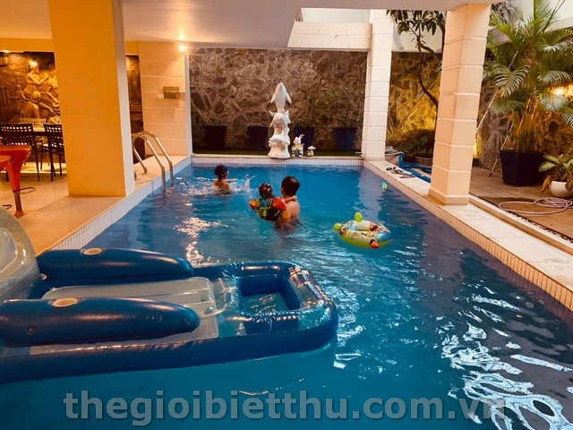 Long description image 1