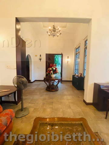 Long description image 1