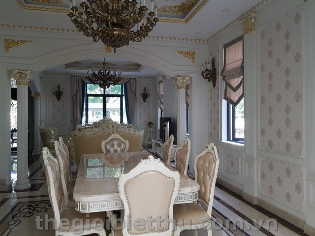 Long description image 1