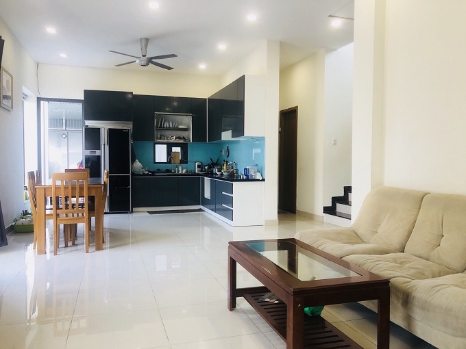 Long description image 1