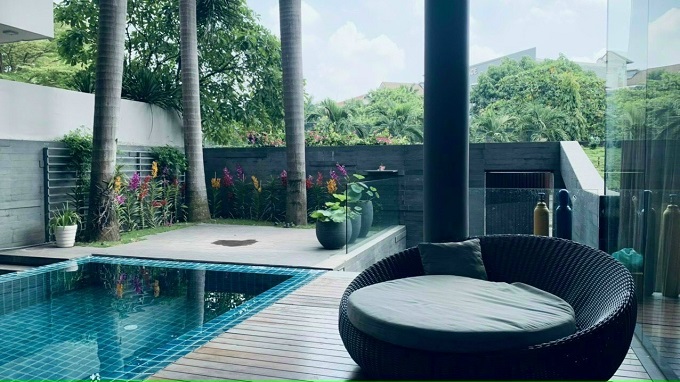 Long description image 1