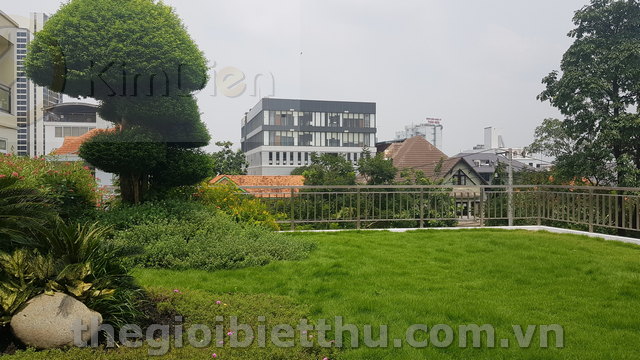 Long description image 1