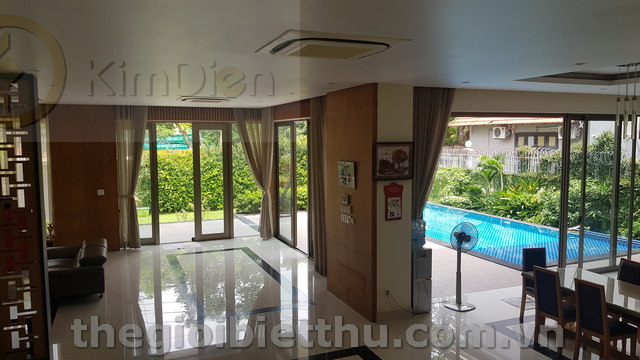 Long description image 1