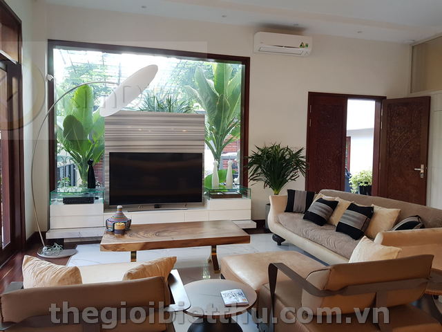 ban biet thu thao dien quan 2