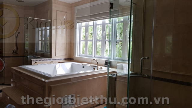 biệt thự ven sông Thảo Điền Quận 2