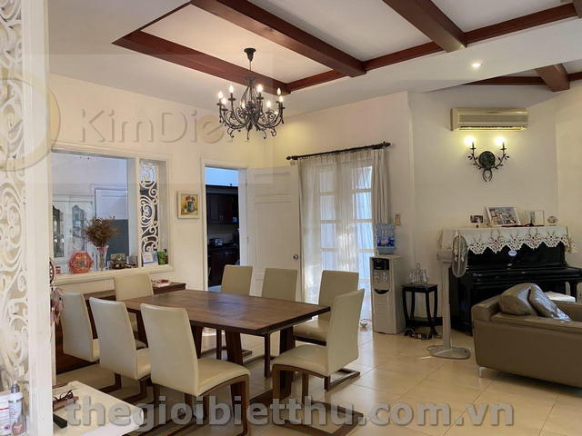 Long description image 1