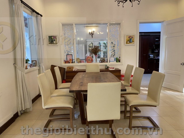 Long description image 1