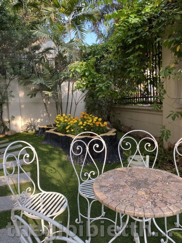 Long description image 1