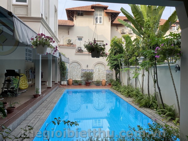 Long description image 1