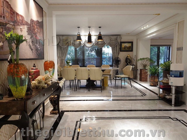 biet thu nam thong phu my hung