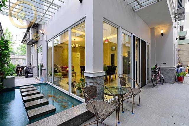 Long description image 1