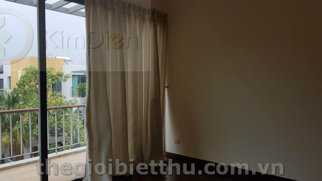 Long description image 1