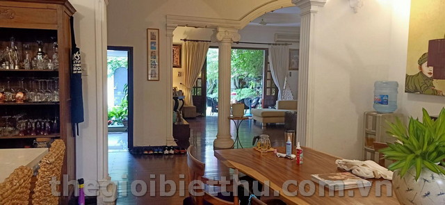 Long description image 1