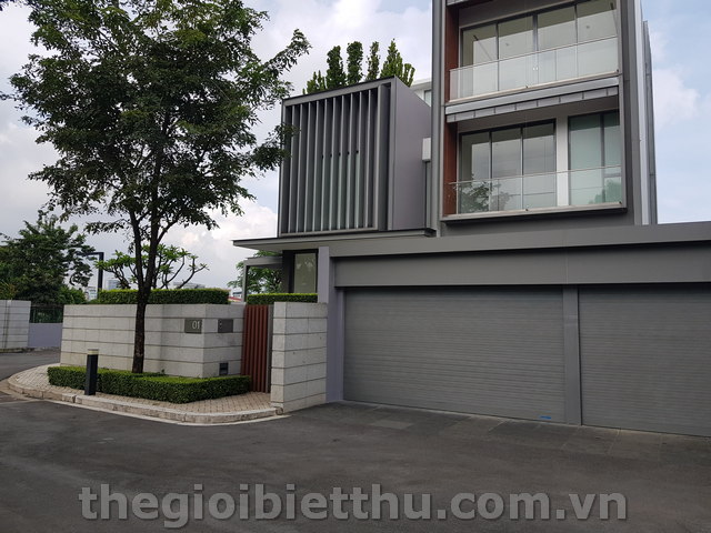 Long description image 1