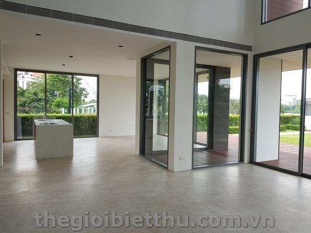 Long description image 1