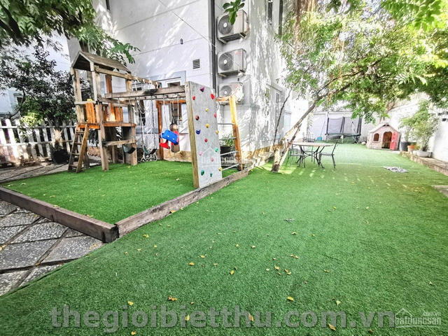 Long description image 1