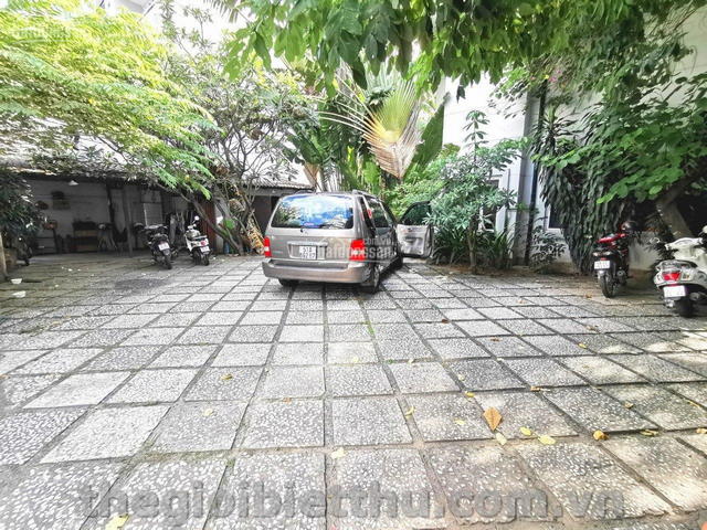 Long description image 1