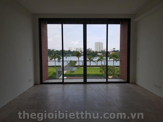 Long description image 1