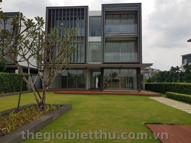 Long description image 1