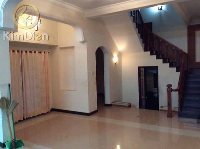 Long description image 1