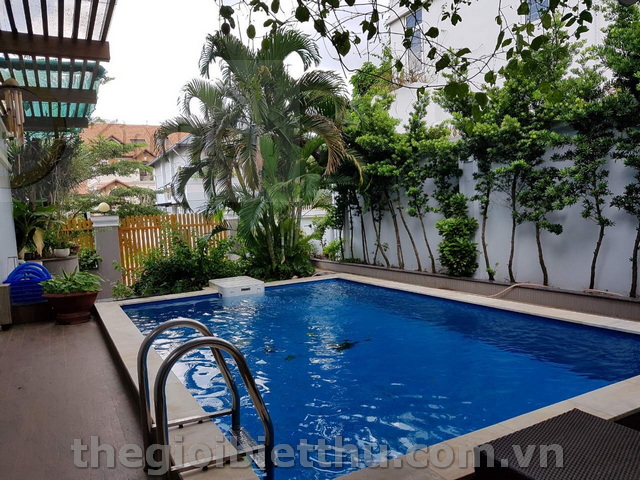 Long description image 1