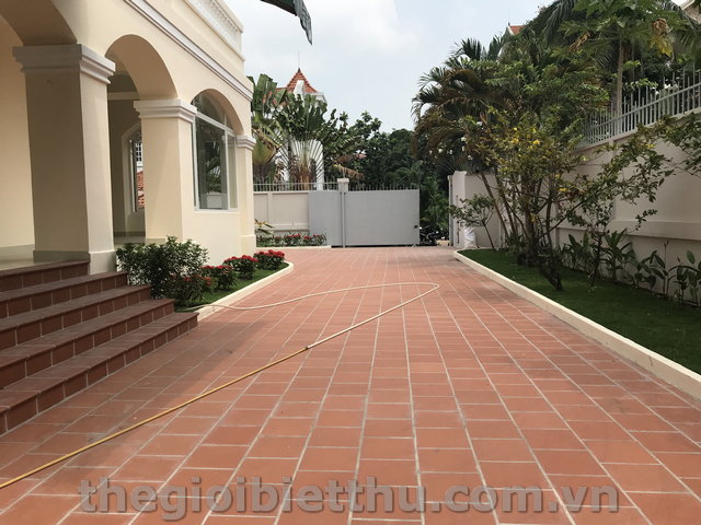 ban biet thu cao cap thao dien