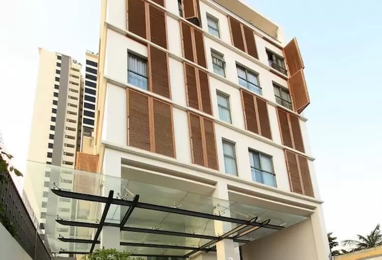 ban toa nha can ho dich vu thao dien