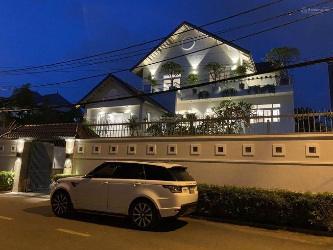 Long description image 1