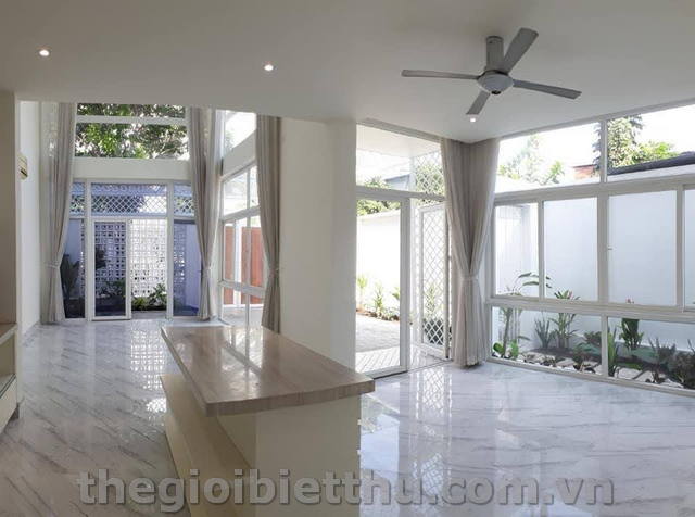 bán biệt thự đường 30 trần não quận 2