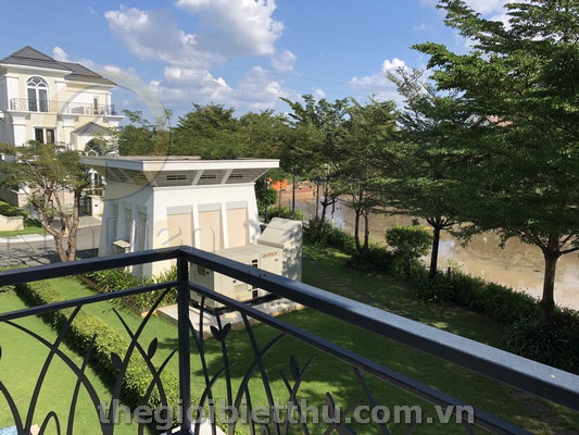 Long description image 1