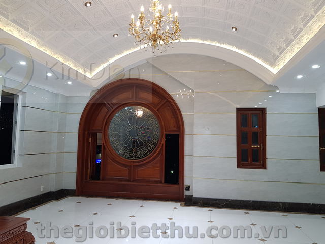 Long description image 1