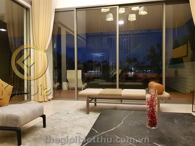 Long description image 1