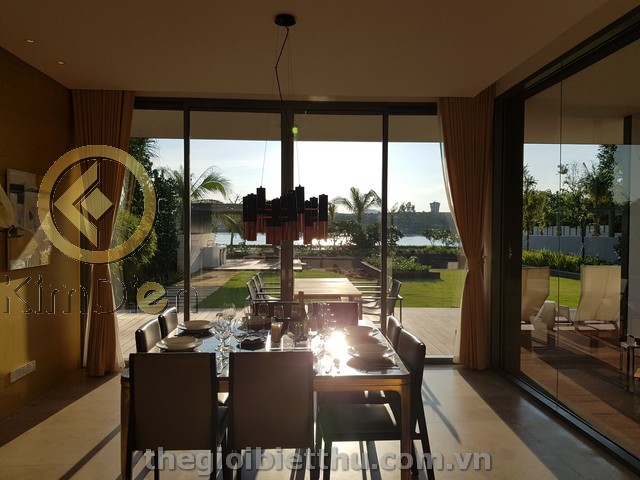 Long description image 1