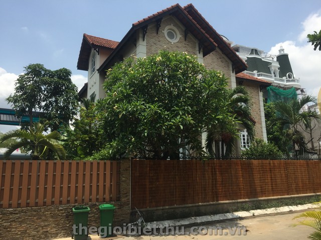 Long description image 1